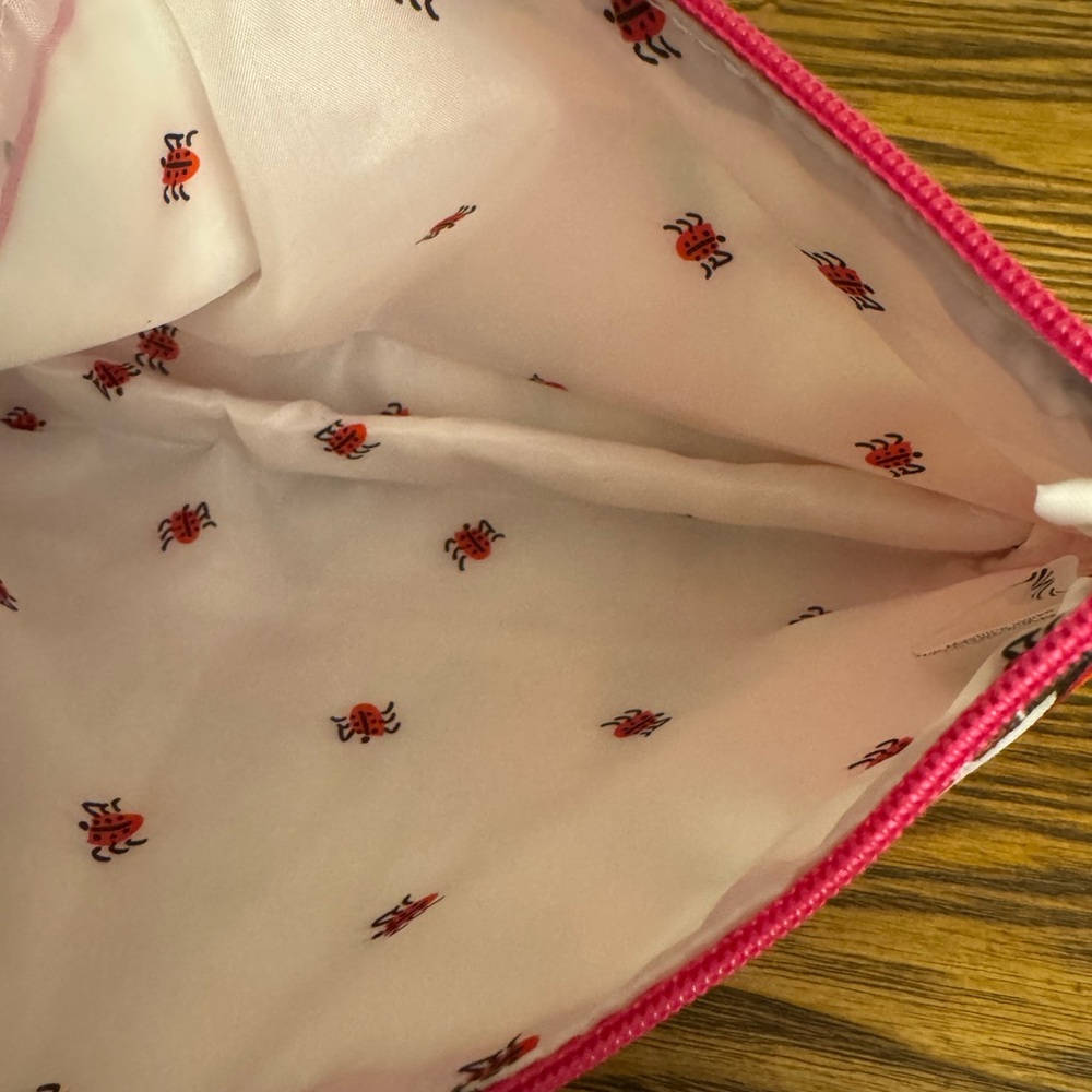 Clinique Cosmetic Makeup Bag Featuring A Limited-Edition "Poppy" Floral Print View 3